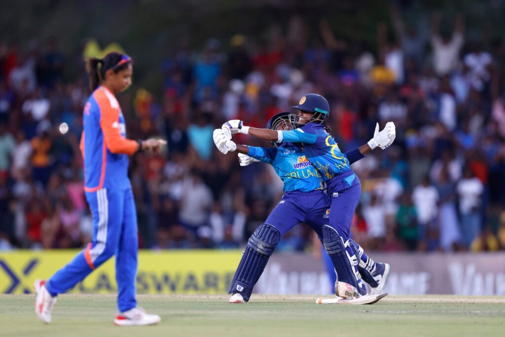 Sri lanka beat India by 8 wickets in Women's Asia Cup 2024 final